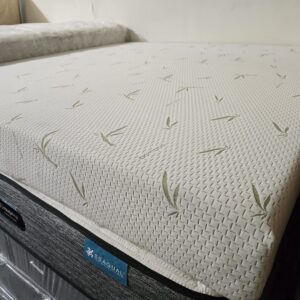 *Clearance* MLILY - Bamboo Cooling Memory Foam Mattress 8" Firm