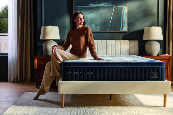 DreamCloud - Premier Hybrid Mattress 13" Medium Firm - Image 3