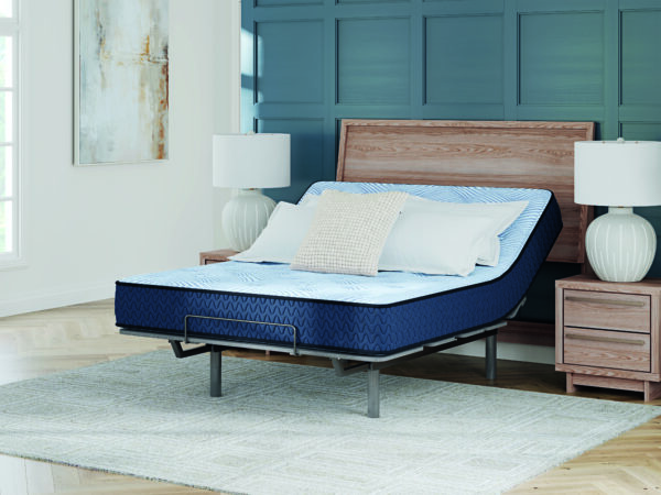 Sierra Sleep® by Ashley Peak 2.0 - Hybrid Mattress 10" Medium - Image 3