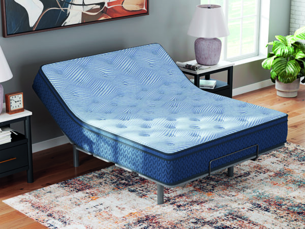 Sierra Sleep® by Ashley - Peak Hybrid Mattress 12" Medium - Image 2